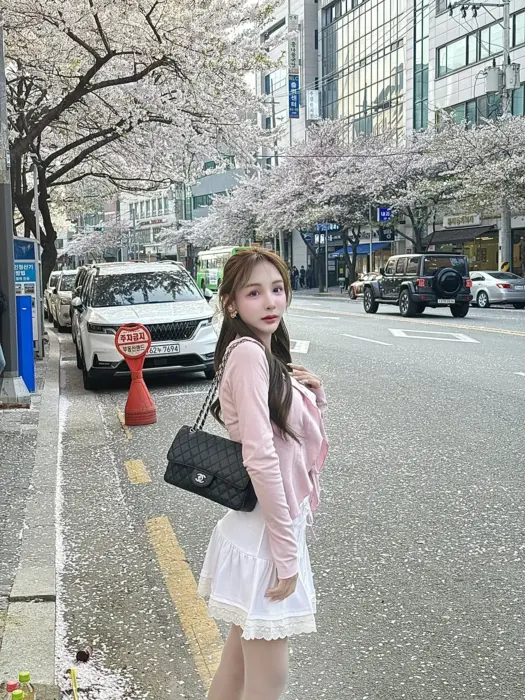 Escort Naeunkorea Kiss me in the mouth