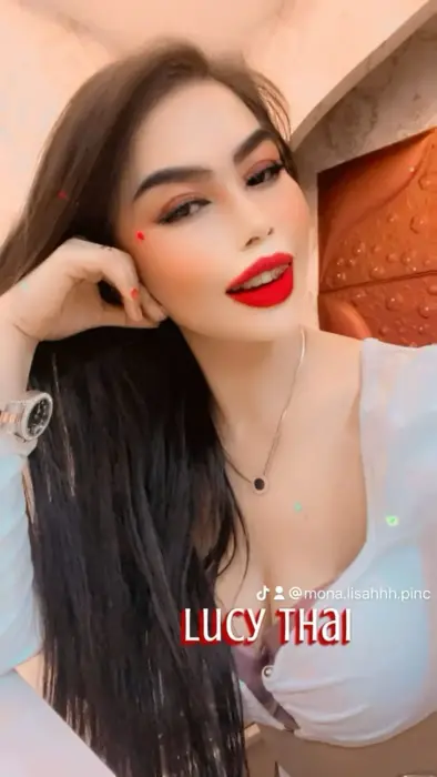 Escort Professional lucy Masturbating