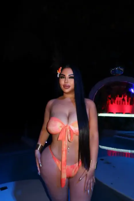 Escort Fayerie baddie Vaginal sex with condom