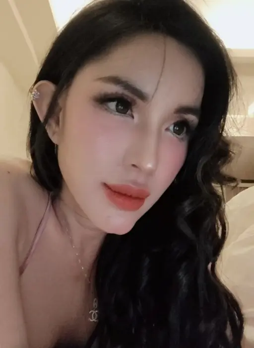 Escort Japanese doll Kiss me in the mouth