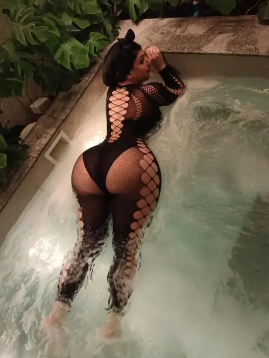 Escort Ivy Facefuck
