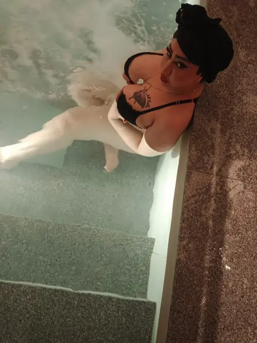 Escort Ivy Oral sex with condom