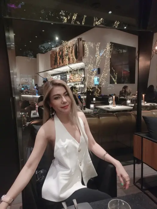 Escort Mome Kiss me in the mouth