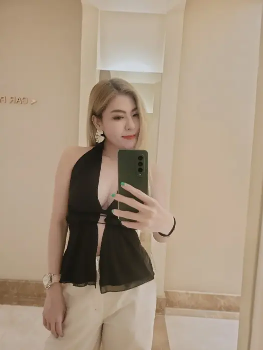 Escort Mome Oral sex with condom