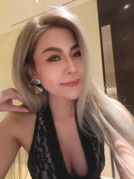 Escort Mome Oral sex with condom