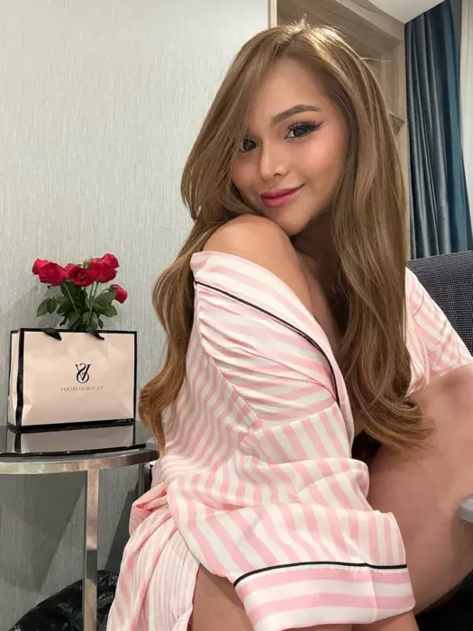 Escort Chloe Virtual sex