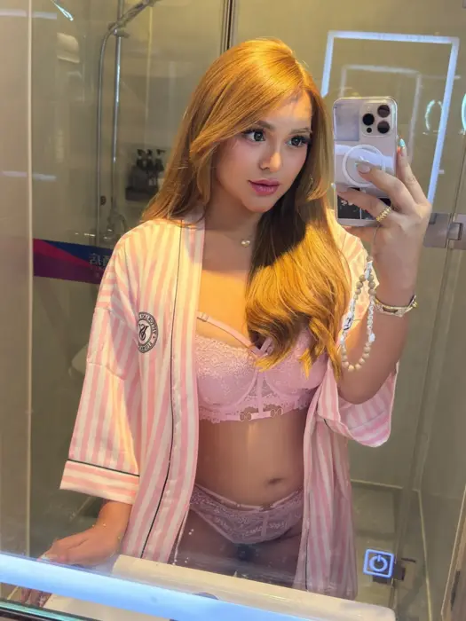 Escort Chloe Virtual sex
