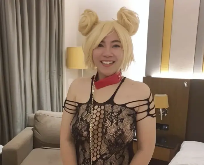 Escort And Spicy Susan He uses erotic accessories