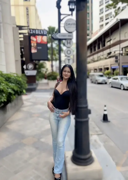 Escort Girls Dollar Golden rain
