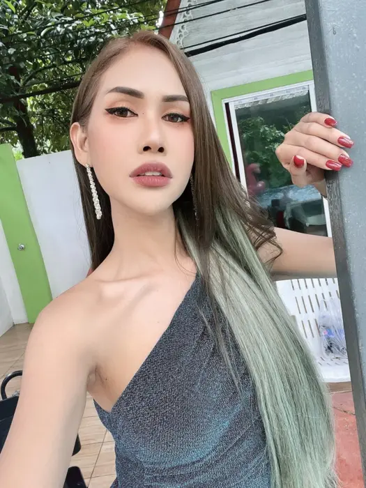Escort Rose by Flowers Facefuck