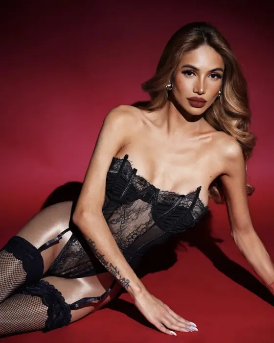 Escort Christel Poppers Feasts and Events