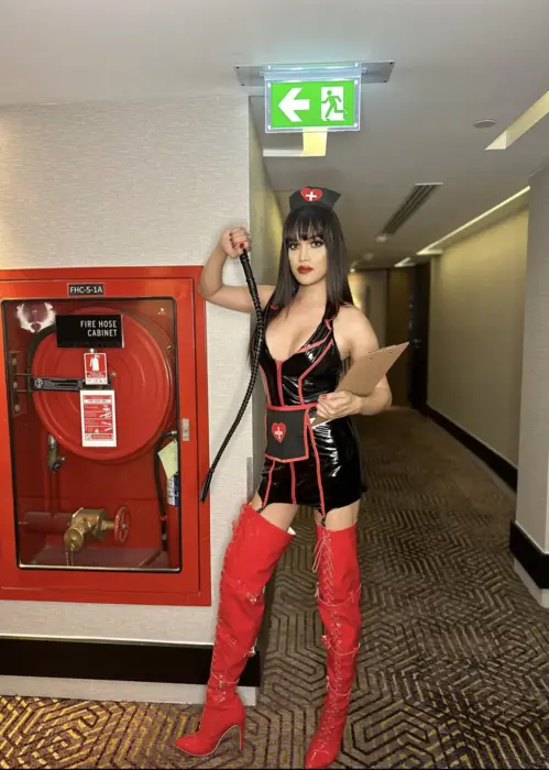 Escort Wanna Be My Slave and get Dominated Virtual sex
