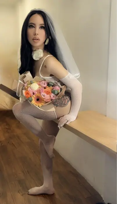 Escort Arki Mistress Feasts and Events