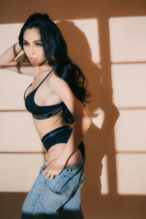 Escort Dream NaughtyTS Breeder Oral sex with condom