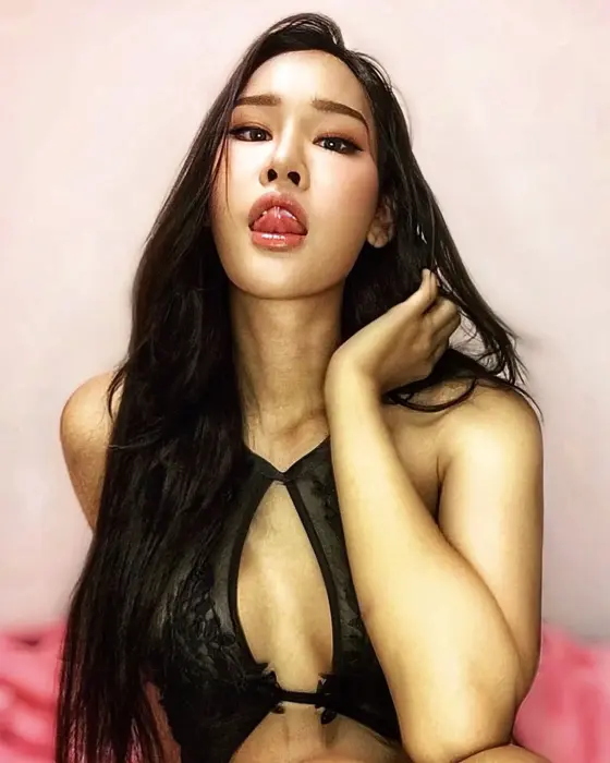 Escort Jinny Feasts and Events