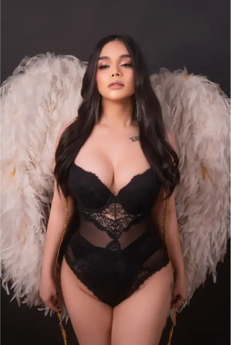 Escort TS Ellie Group sex