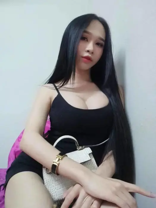 Escort Eng and Thailand Use of fancy clothing/uniforms