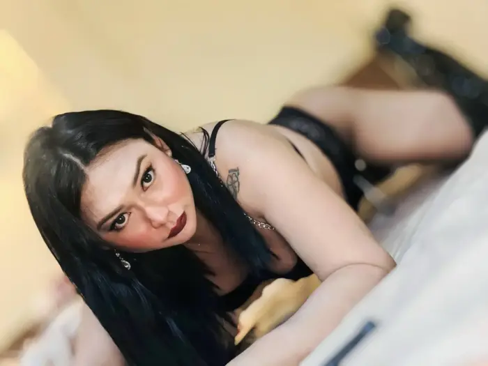 Escort Mistress Rich Victoria Kiss me in the mouth