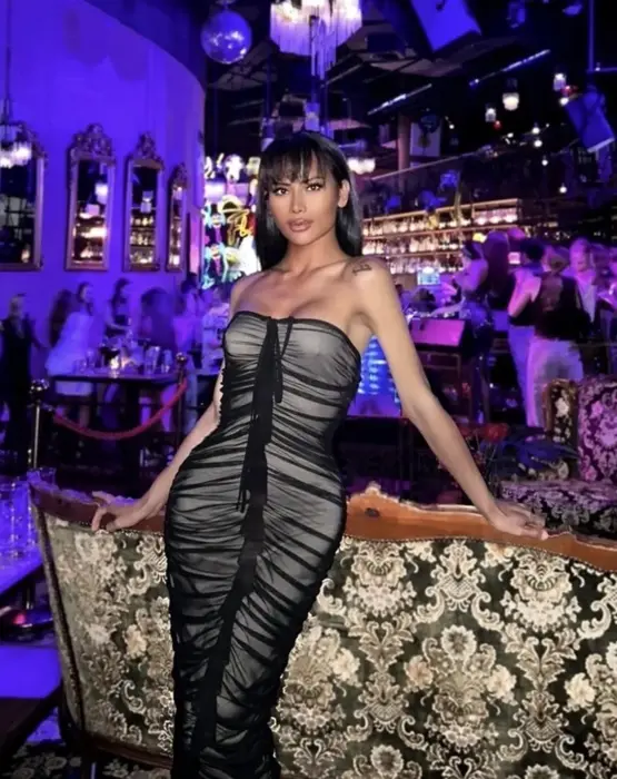 Escort Hannah Travel