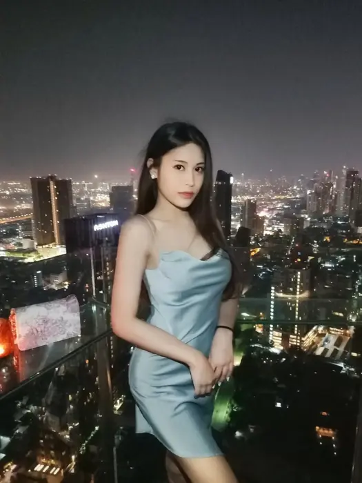 Escort Maki Virtual sex