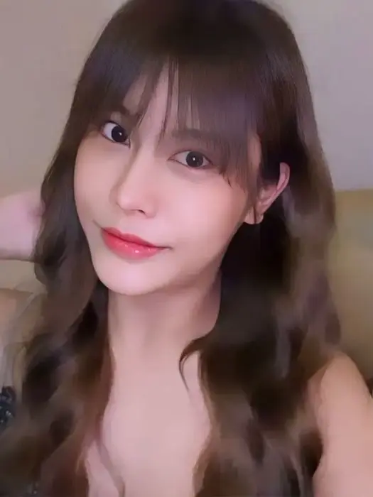 Escort Maki Virtual sex