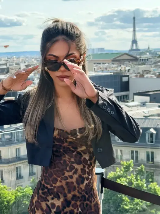 Escort Claire Feminine Tanned Use of fancy clothing/uniforms