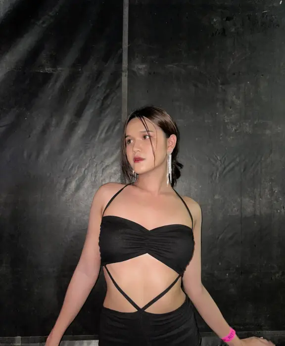 Escort Navybabe 