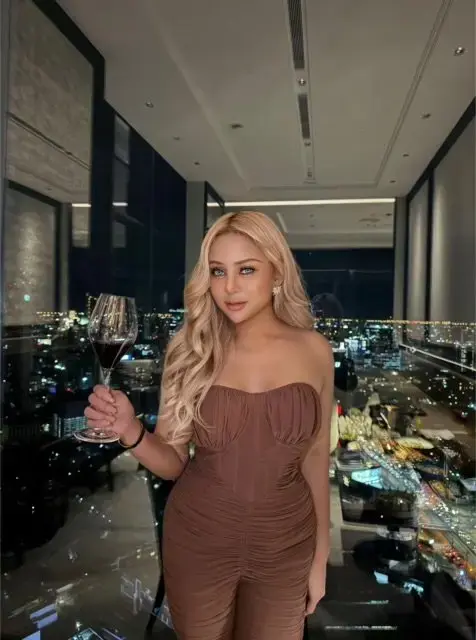 Escort Sabrina Traditional massage
