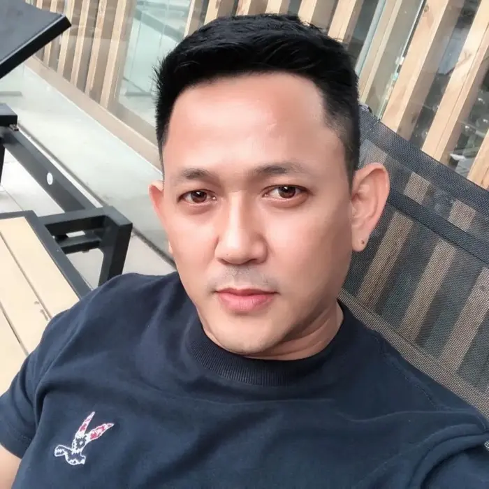 Escort Tom Thailand Couples
