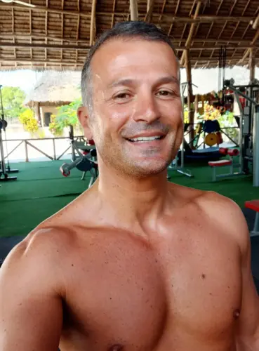 Escort Model Ron4couples and more Based in Pattaya  BKK