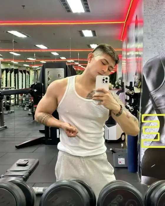 Escort AsianStudVIP Travel