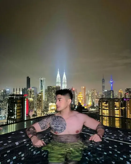 Escort AsianStudVIP Travel