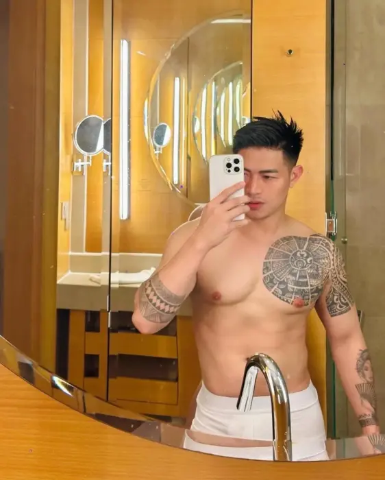 Escort AsianStudVIP Travel