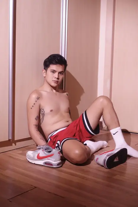 Escort AsianSTUD Kiss me in the mouth
