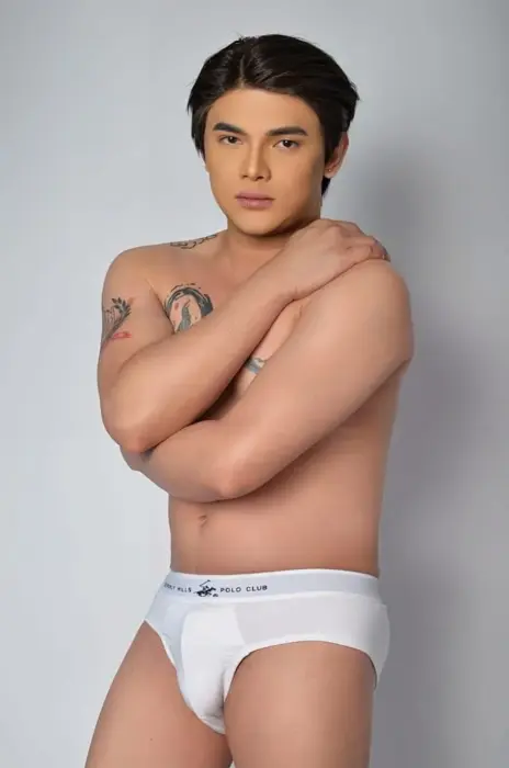 Escort Dominic Traditional massage