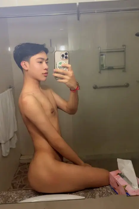 Escort Achi Kiss me in the mouth