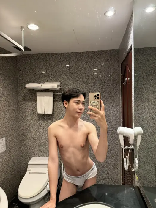 Escort Achi Group sex
