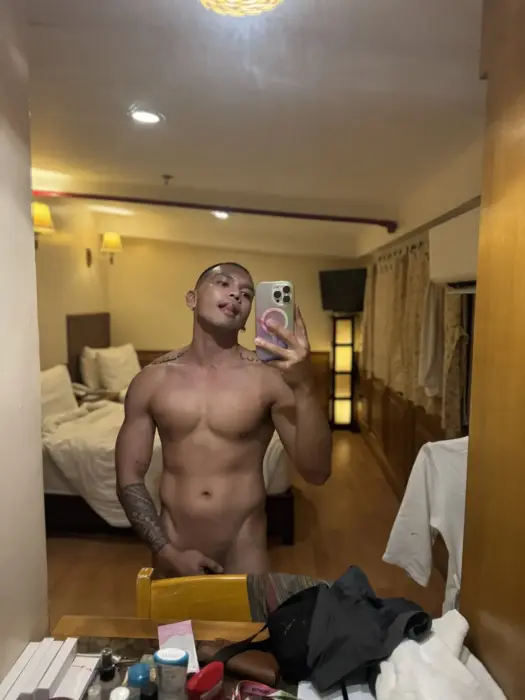 Escort Boy Virtual sex