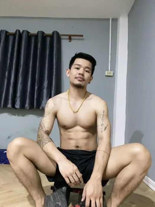 Escort Kong Kiss me in the mouth