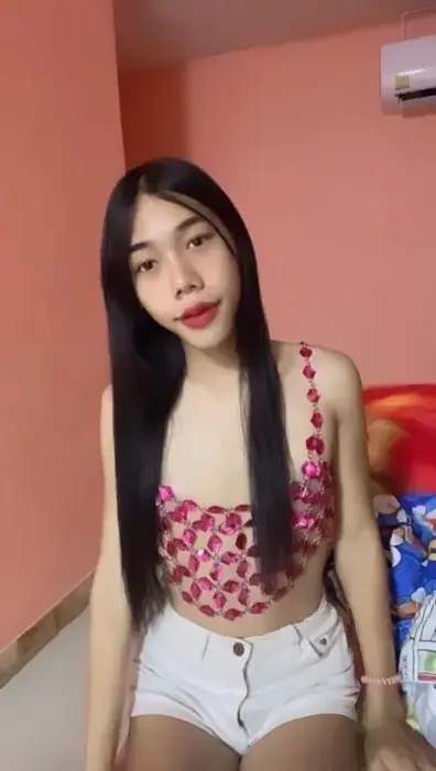 Escort Kie Nirada Travel